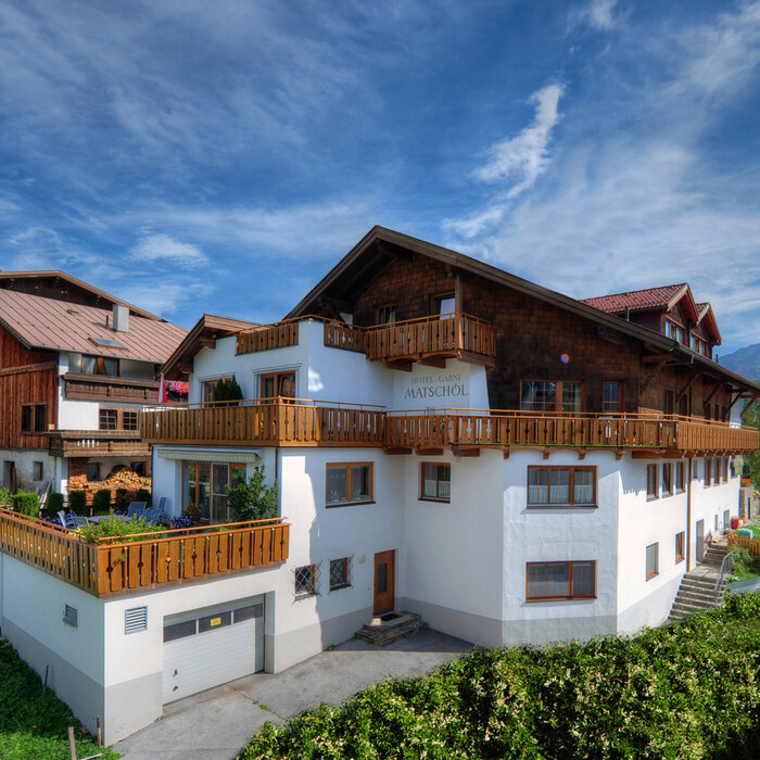 Apart Matschöl in Serfaus Familie Brejla Apartement Matschöl Serfaus Sommer Aussenansicht